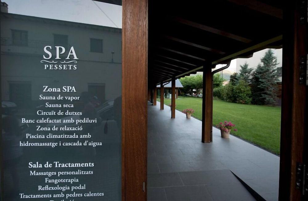 Hotel Restaurant Pessets & Spa ソート エクステリア 写真