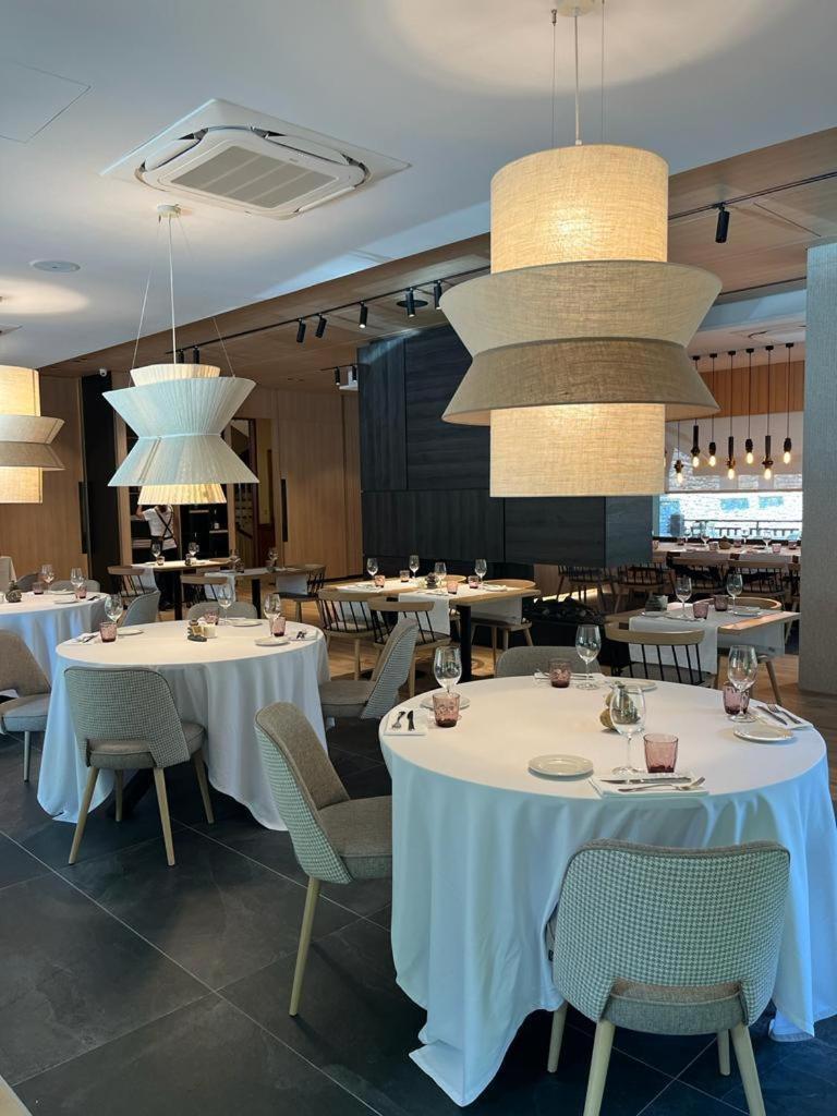 Hotel Restaurant Pessets & Spa ソート エクステリア 写真