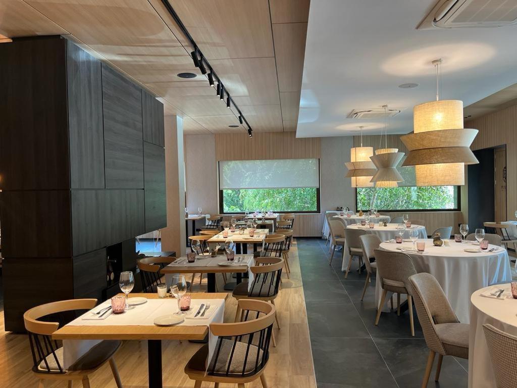 Hotel Restaurant Pessets & Spa ソート エクステリア 写真
